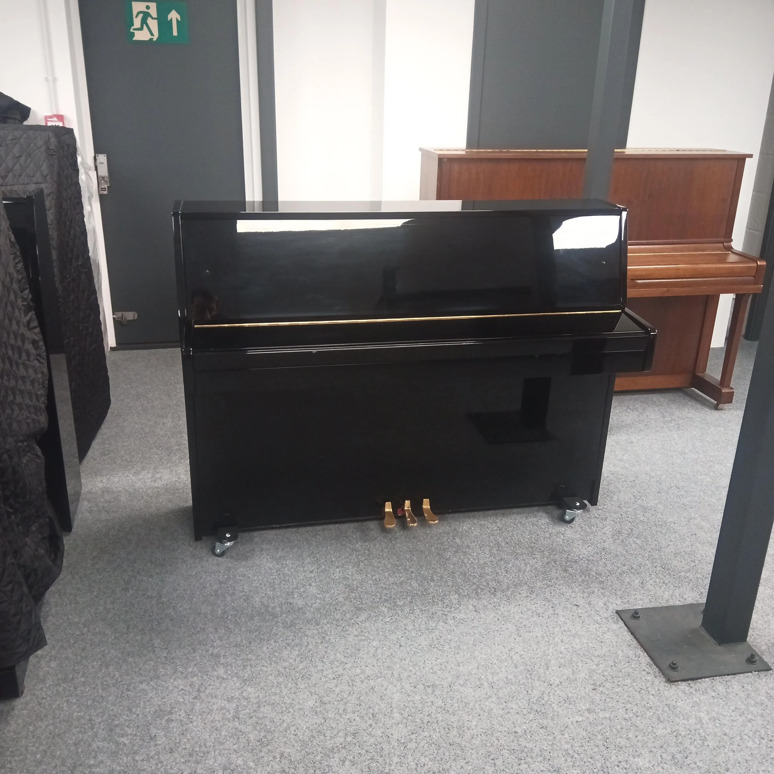 Kawai KX-10 Upright Piano — The Musiq Group